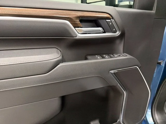 New 2026 Lakeshore Blue Metallic Chevrolet LT image 41