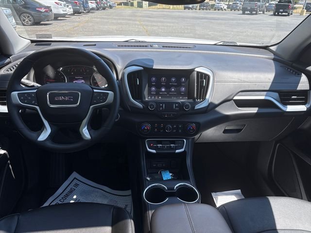 Used 2023 White GMC SLT image 30