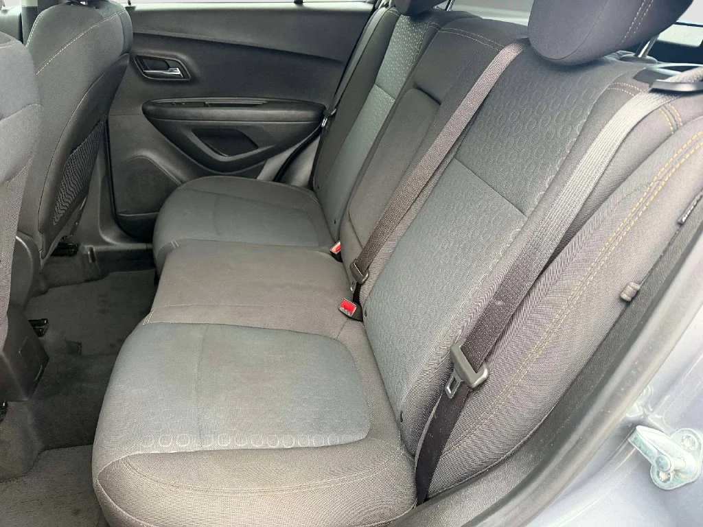 Used 2020 Gray Chevrolet LS image 14