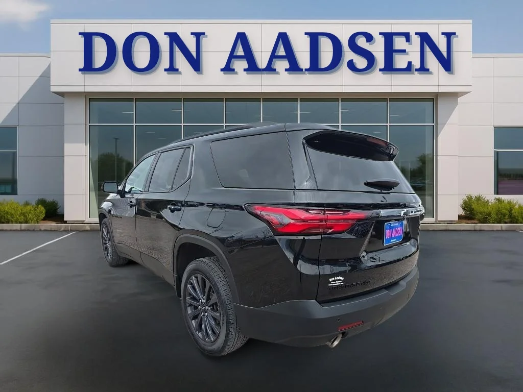 Used 2022 Mosaic Black Metallic Chevrolet RS image 5