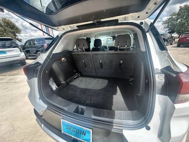 Certified Used 2025 Summit White Chevrolet LT image 24