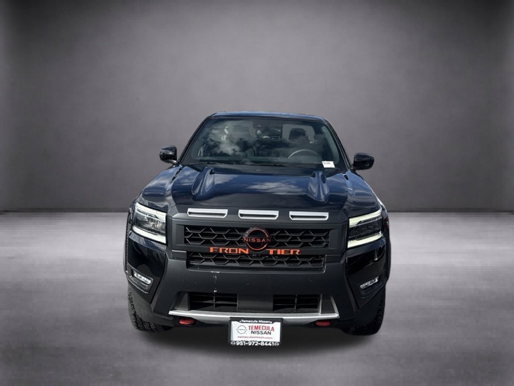 Used 2025 Black Nissan PRO-X image 9
