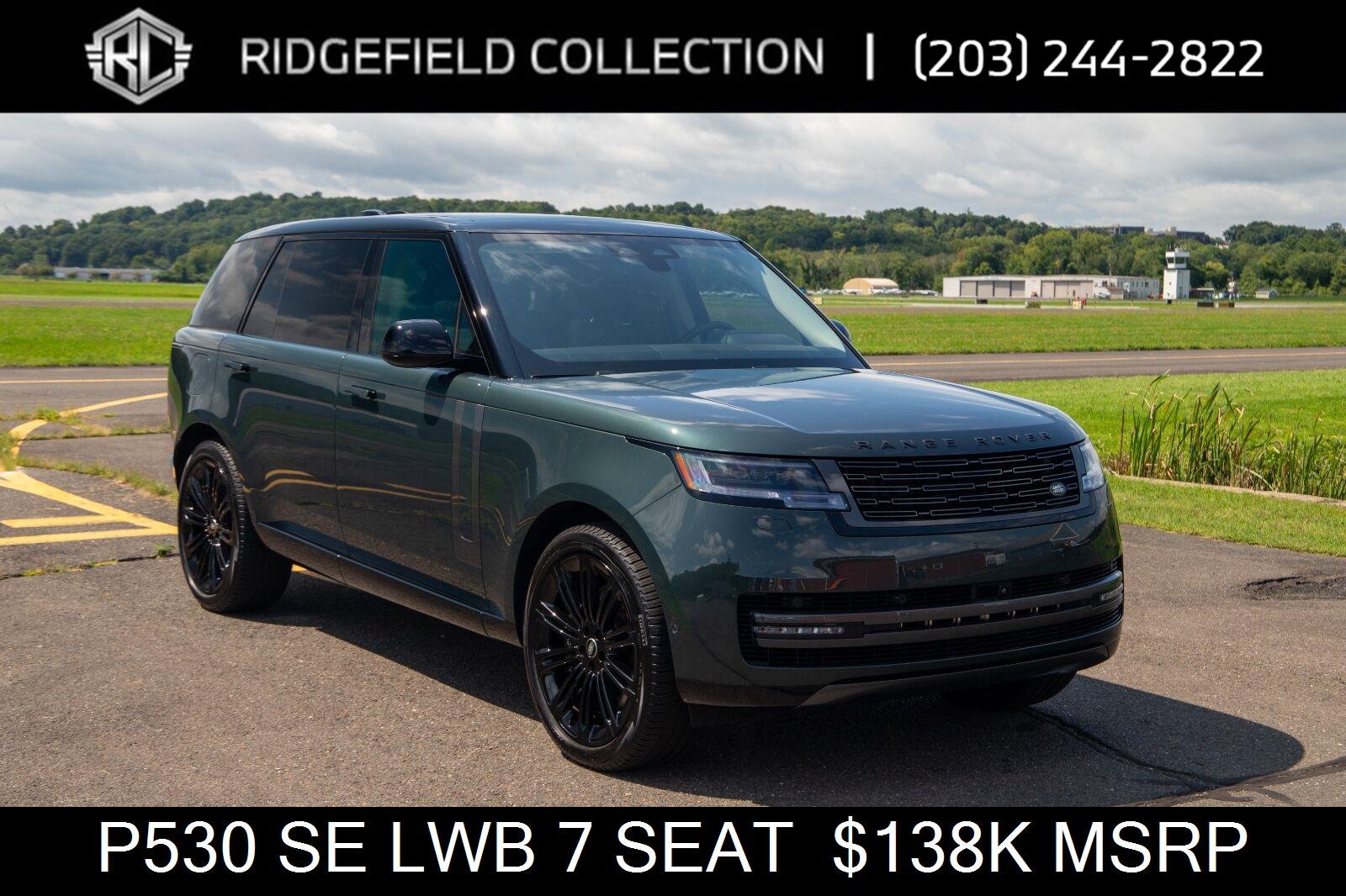 Used 2024 GREEN Land Rover SE image 1