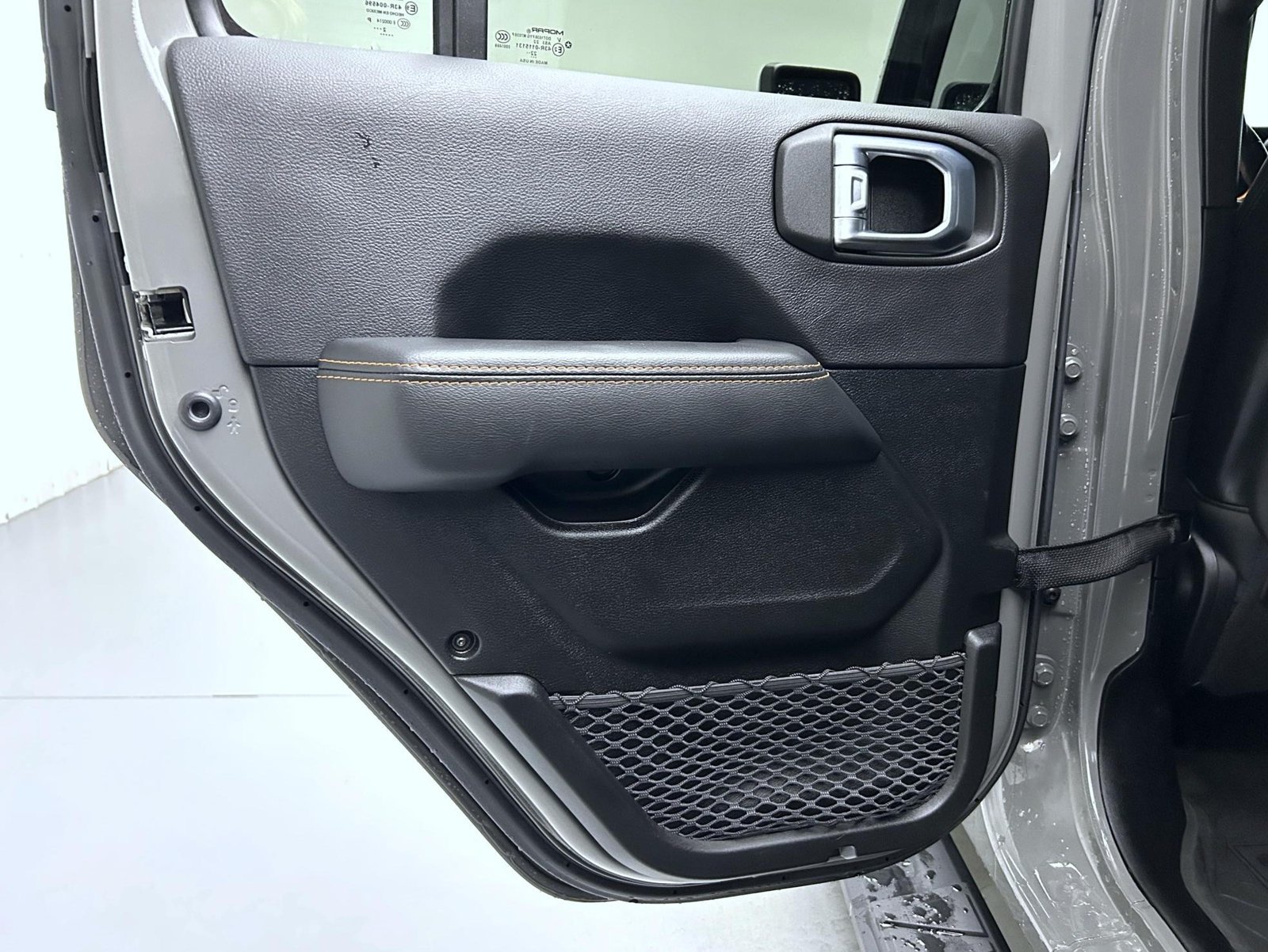 Used 2023 Gray Jeep Mojave image 20