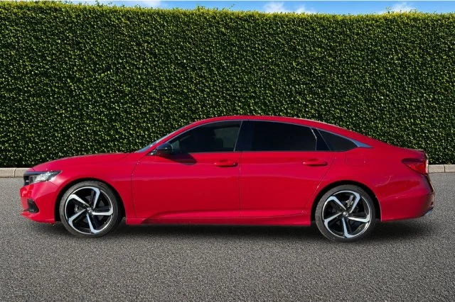 Used 2021  Honda Sport image 7