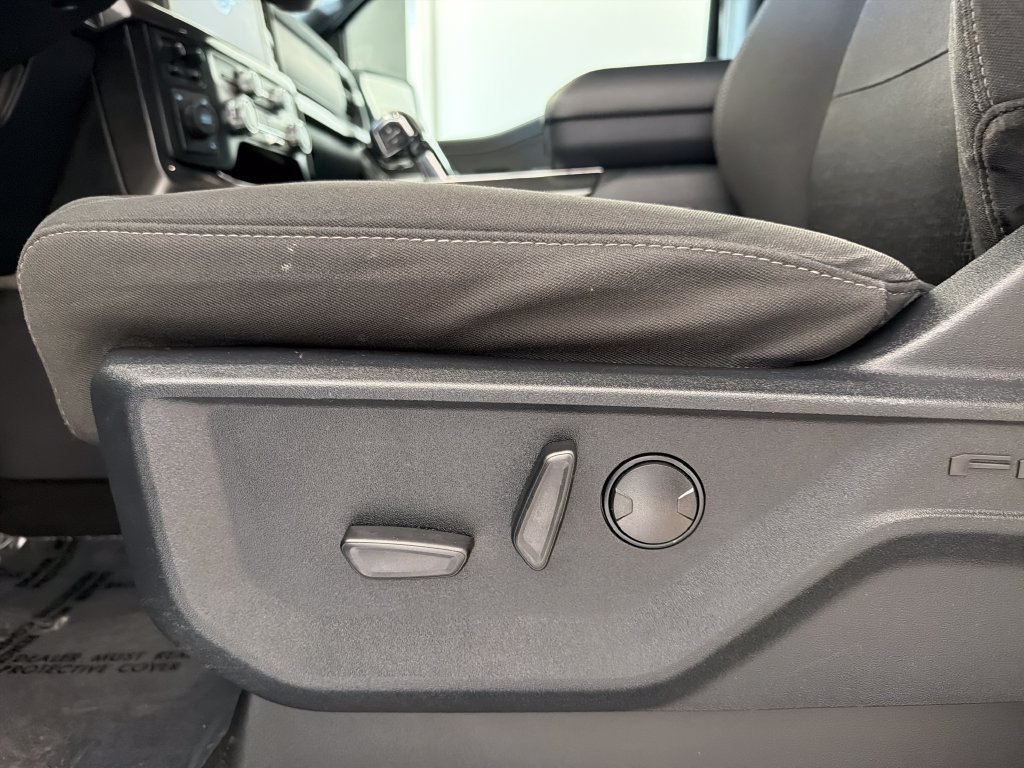 Used 2023 Black Metallic Ford XLT image 12