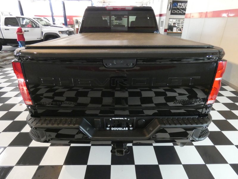 Used 2025 BLACK Chevrolet Crew Cab 159" High Country Dsl image 5
