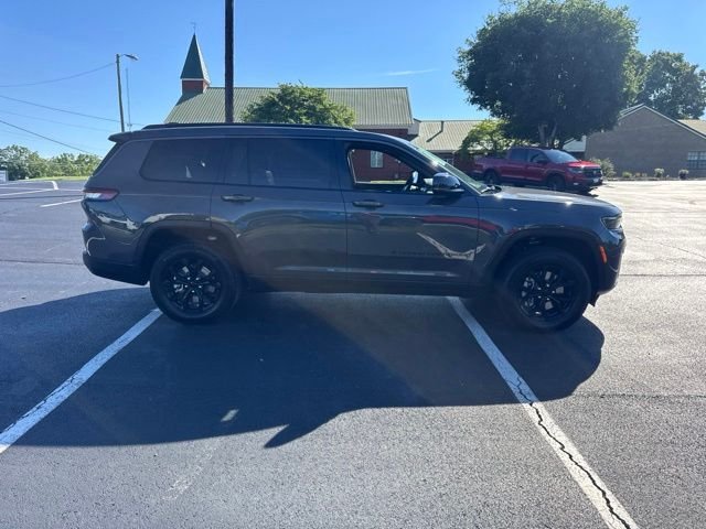 New 2026 Baltic Gray Metallic Clear-Coat Exterior Paint Jeep Altitude image 8