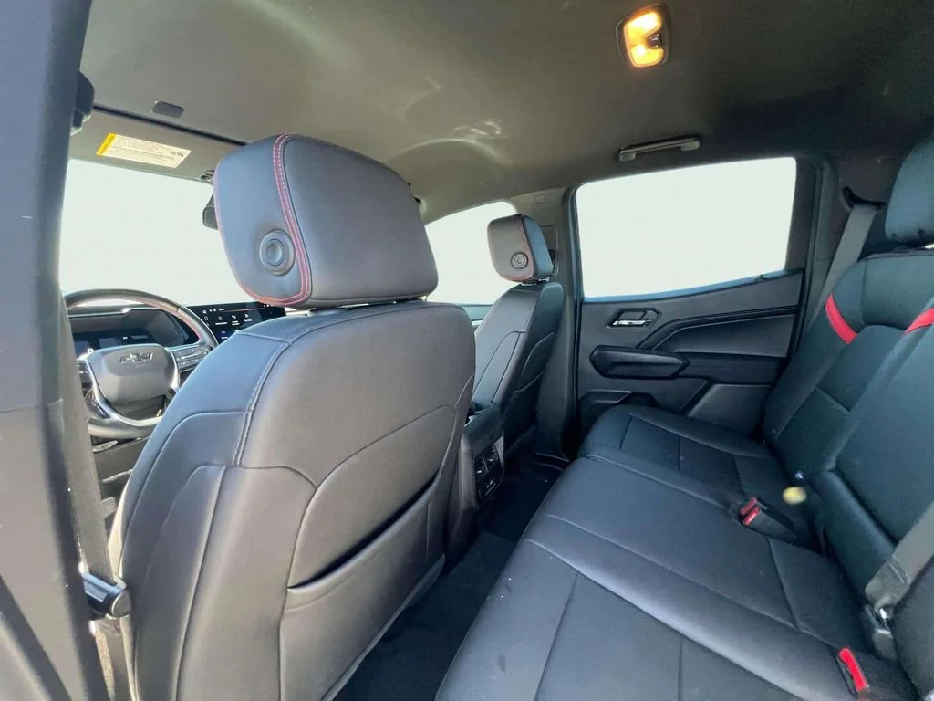 Certified Used 2023 Summit White Chevrolet Z71 image 23
