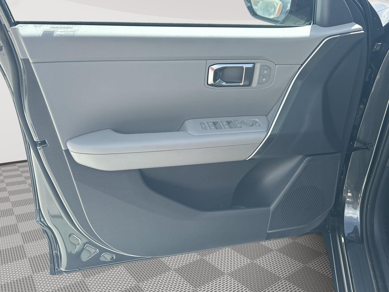 New 2027 Interstellar Gray Kia EX image 7