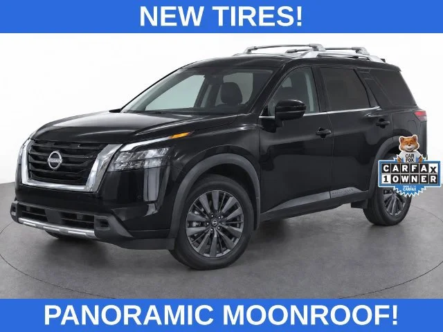 2025 Nissan Pathfinder SL