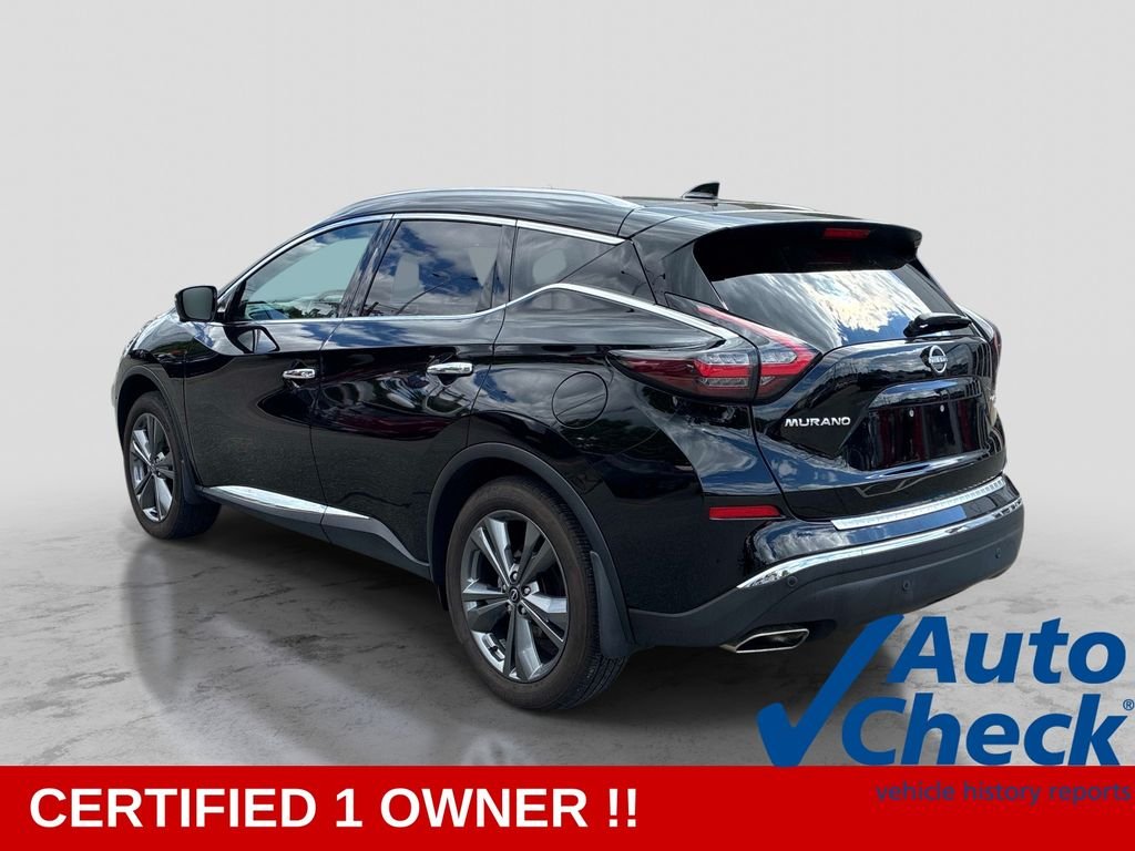 Used 2023 Black Nissan Platinum image 5
