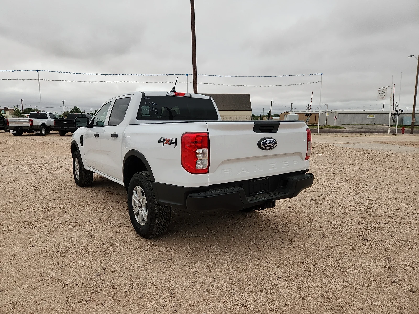 New 2026 Oxford White Ford XL image 5