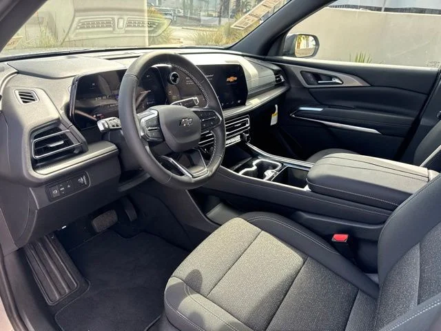 New 2027 Gray Chevrolet LT image 10
