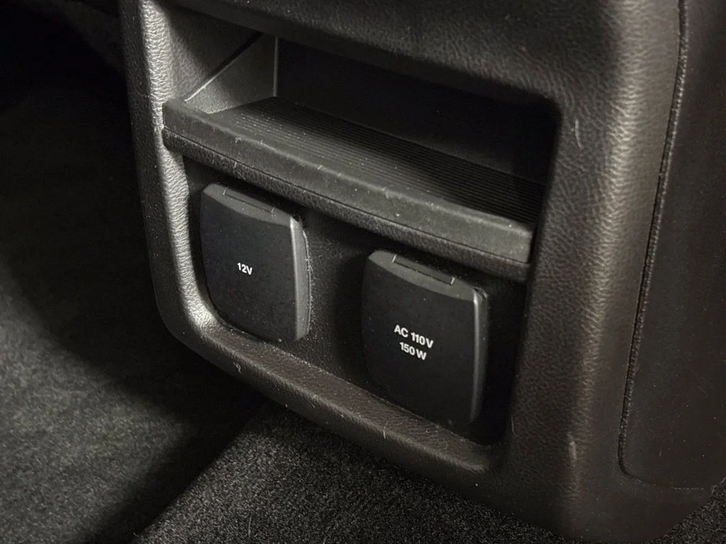 Used 2017 Red Ford SEL image 19