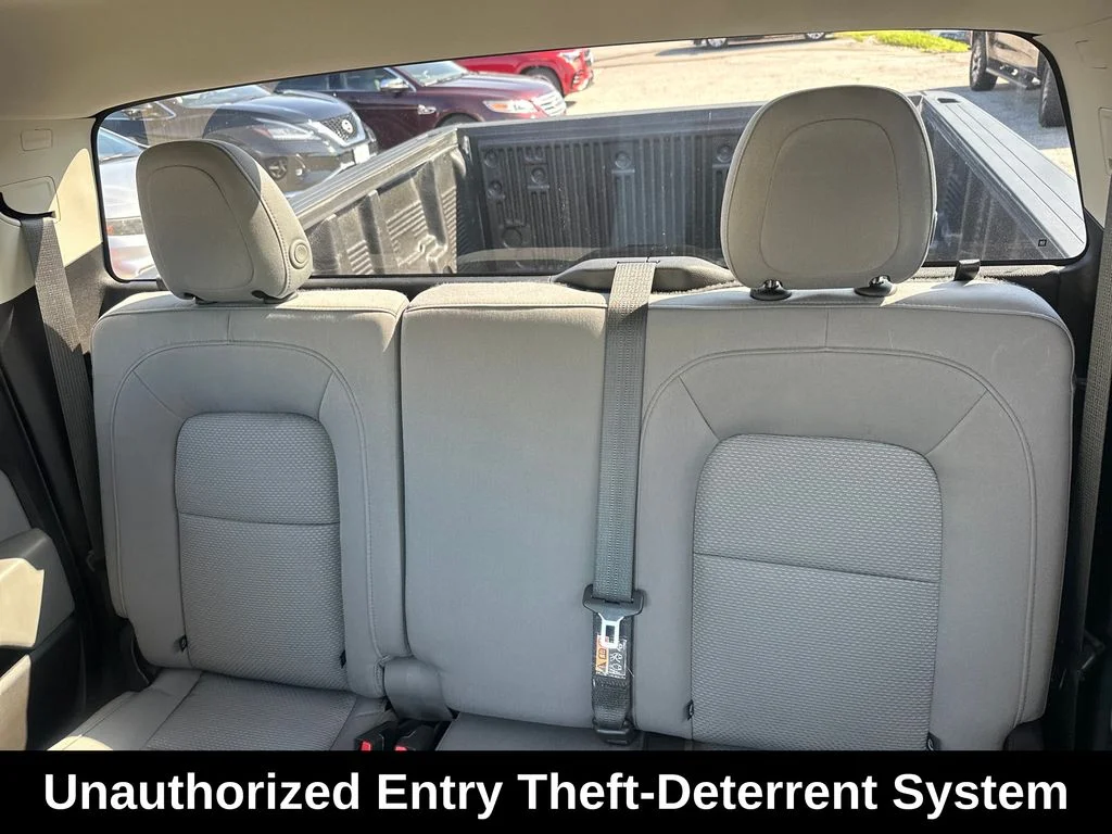 Used 2019 Silver Chevrolet Work Truck image 21