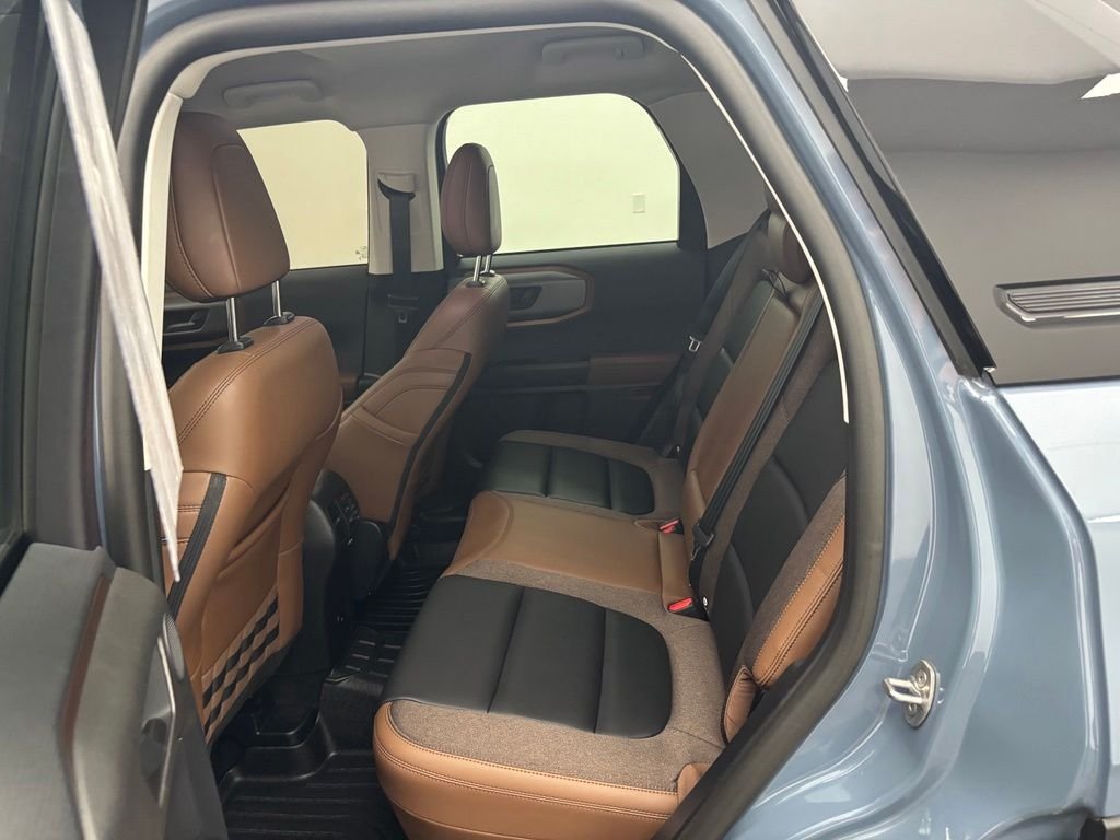 Used 2025 Gray Ford Outer Banks image 34