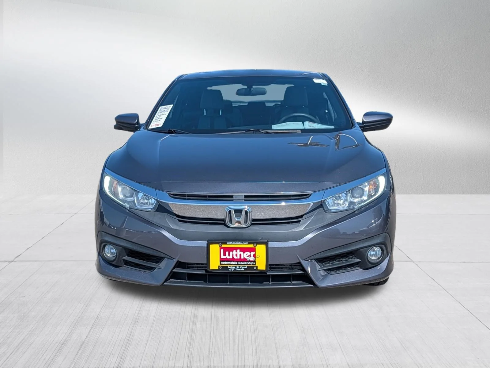 Used 2018 Modern Steel Metallic Honda EX-T image 2
