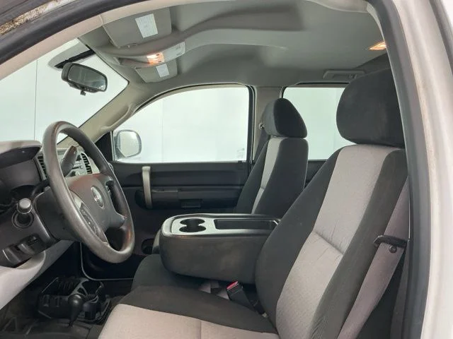 Used 2009  GMC  image 8