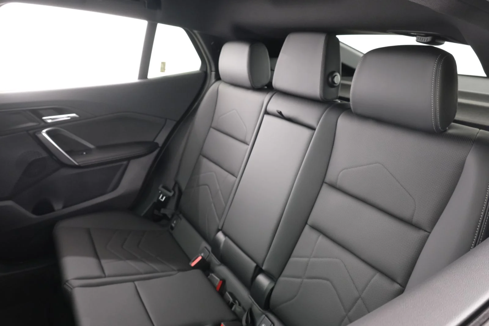 New 2026 Black BMW xDrive28i image 31