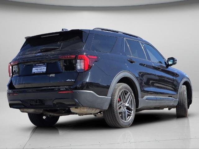Used 2025 Black Metallic Ford  image 22
