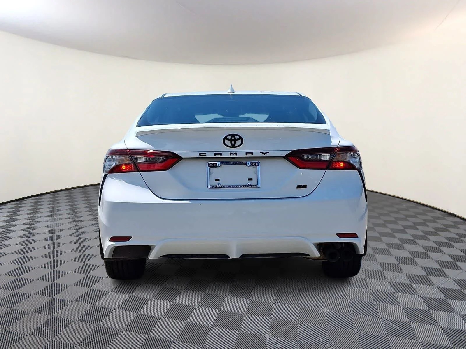 Certified Used 2024 Ice Cap Toyota SE image 7
