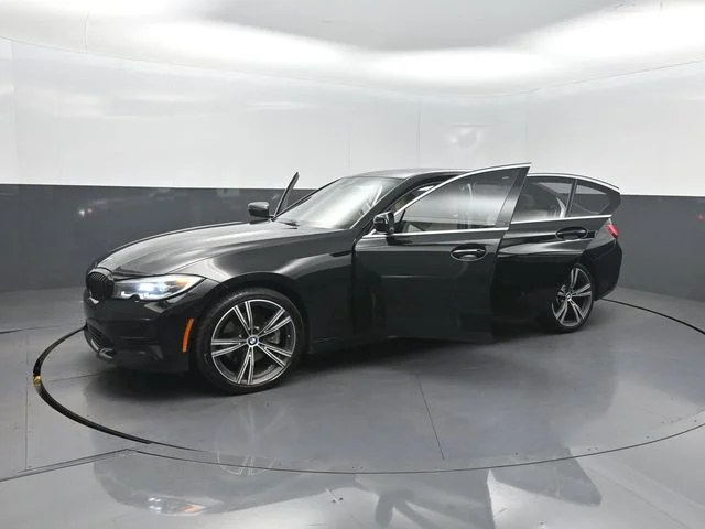 Used 2022 Black BMW 330i image 30