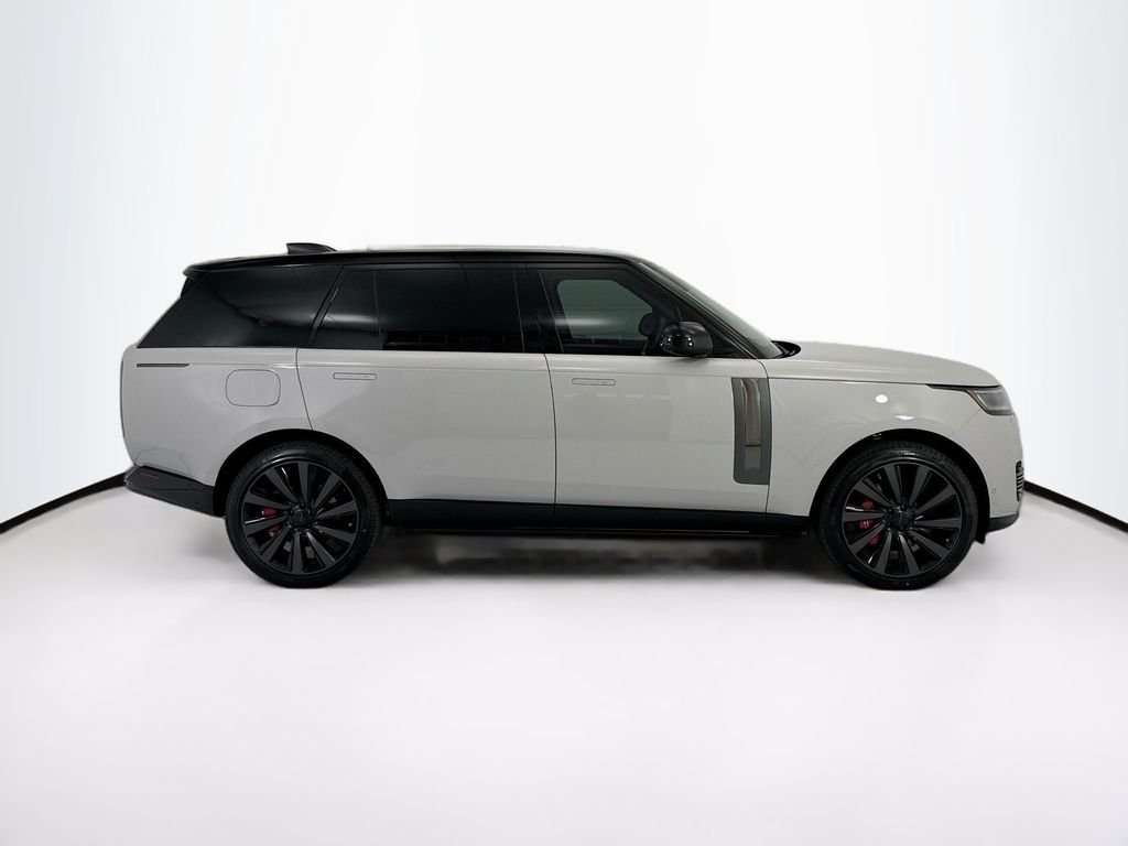 New 2026 Borasco Grey LAND ROVER SV Signature Suite image 4