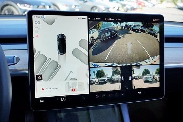 Used 2023  Tesla Base image 32