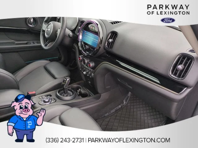 Used 2023 Silver MINI Signature image 35
