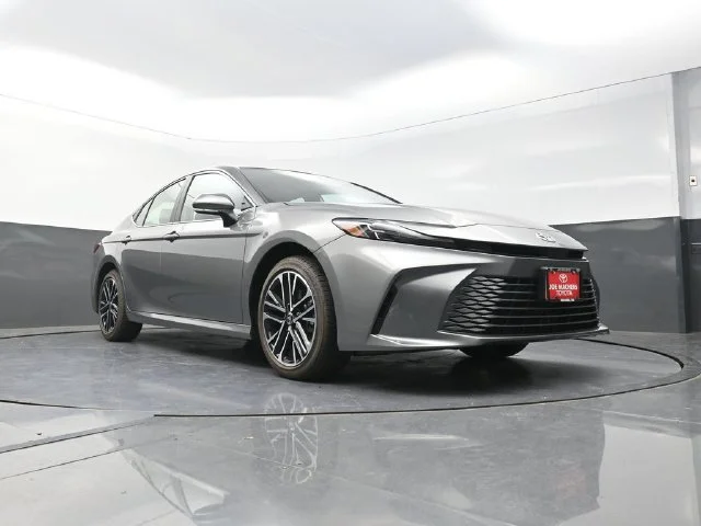Used 2026  Toyota XLE image 31