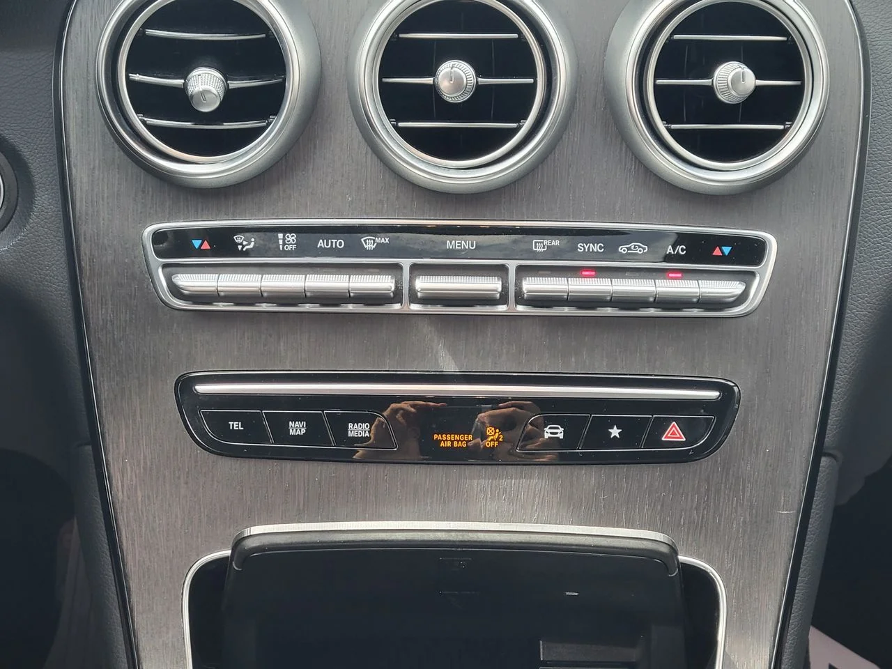 Certified Used 2023 White Mercedes-Benz GLC 300 Coupe image 17
