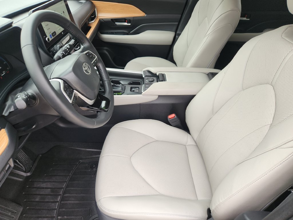 Certified Used 2025 Gray Toyota Limited image 16