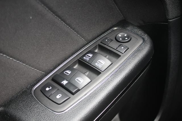 Used 2023 Silver Dodge SXT image 17