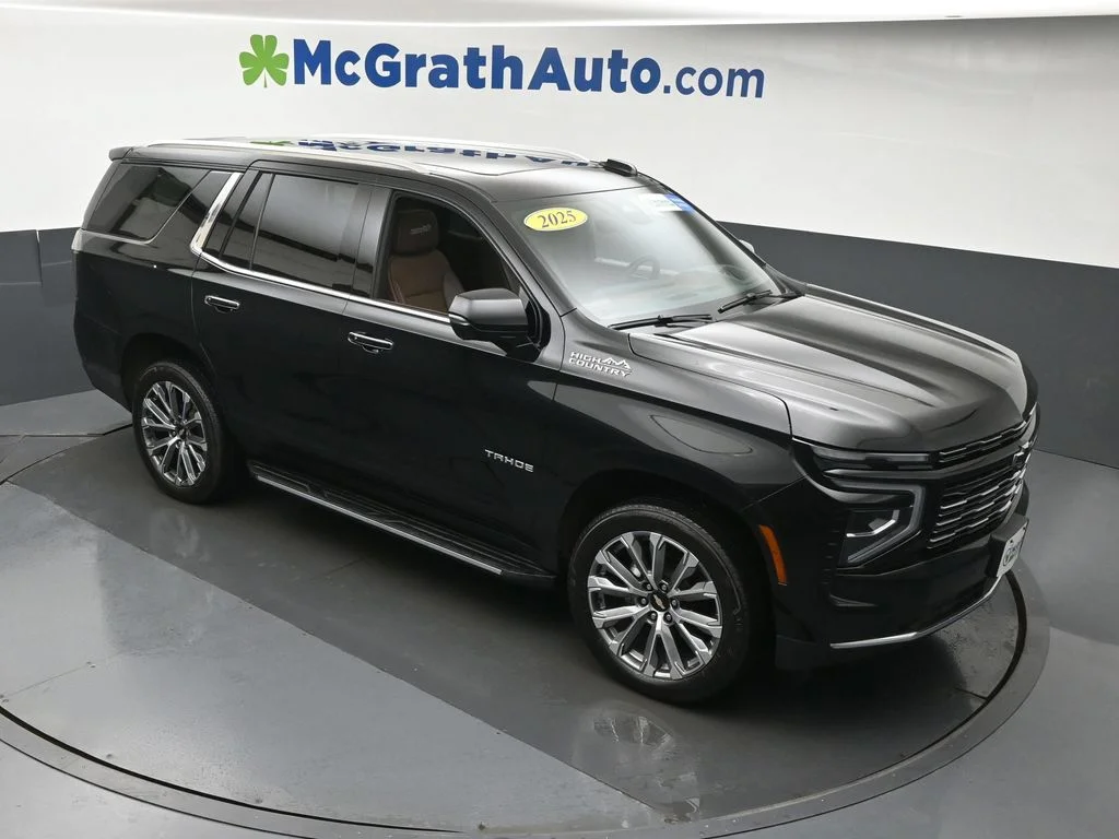 Used 2025 Black Chevrolet High Country image 3