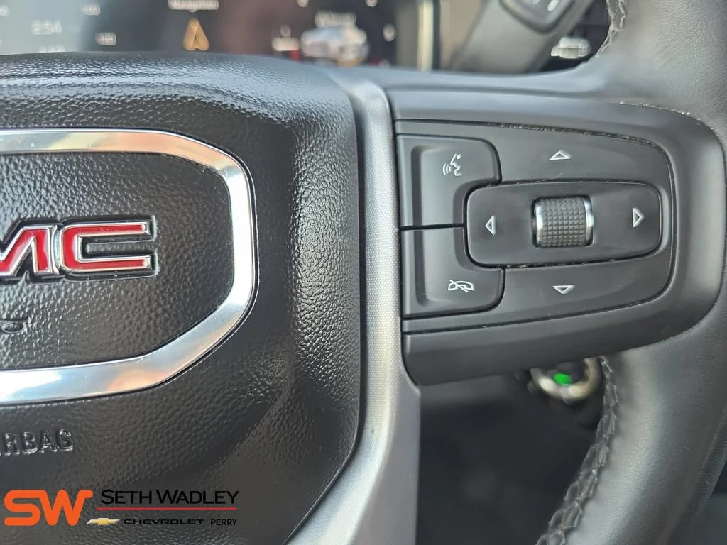 2025 GMC Sierra 1500 SLT - Photo 18