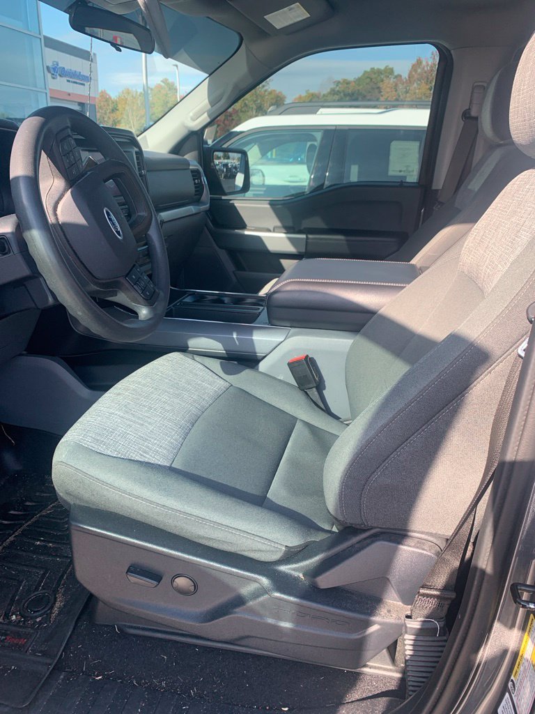 Used 2023 Gray Ford XLT image 6