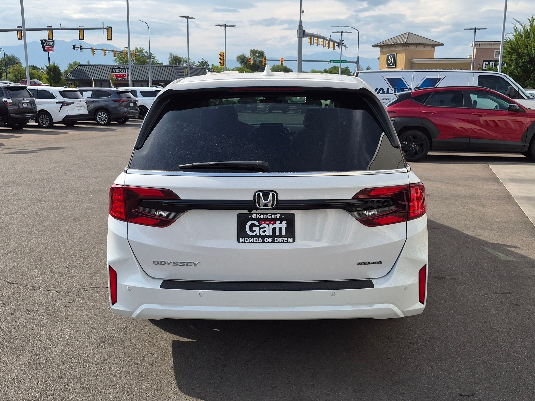 New 2026 Platinum White Pearl Honda Touring image 4