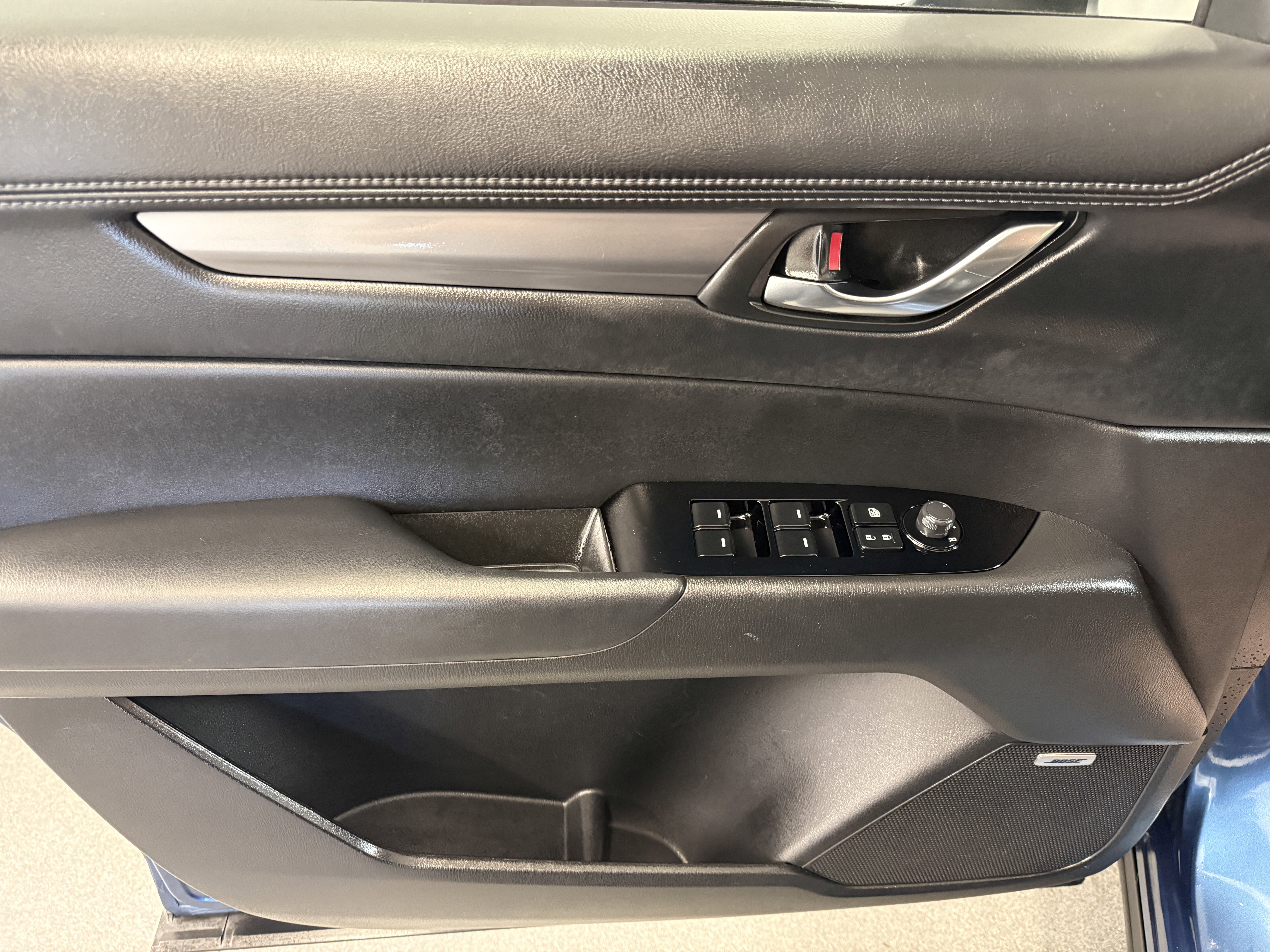 Used 2018 Eternal Blue Mica Mazda Touring image 12