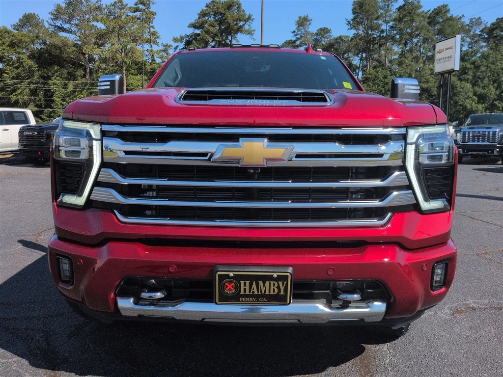 Used 2025 Radiant Red Tintcoat Chevrolet High Country image 32