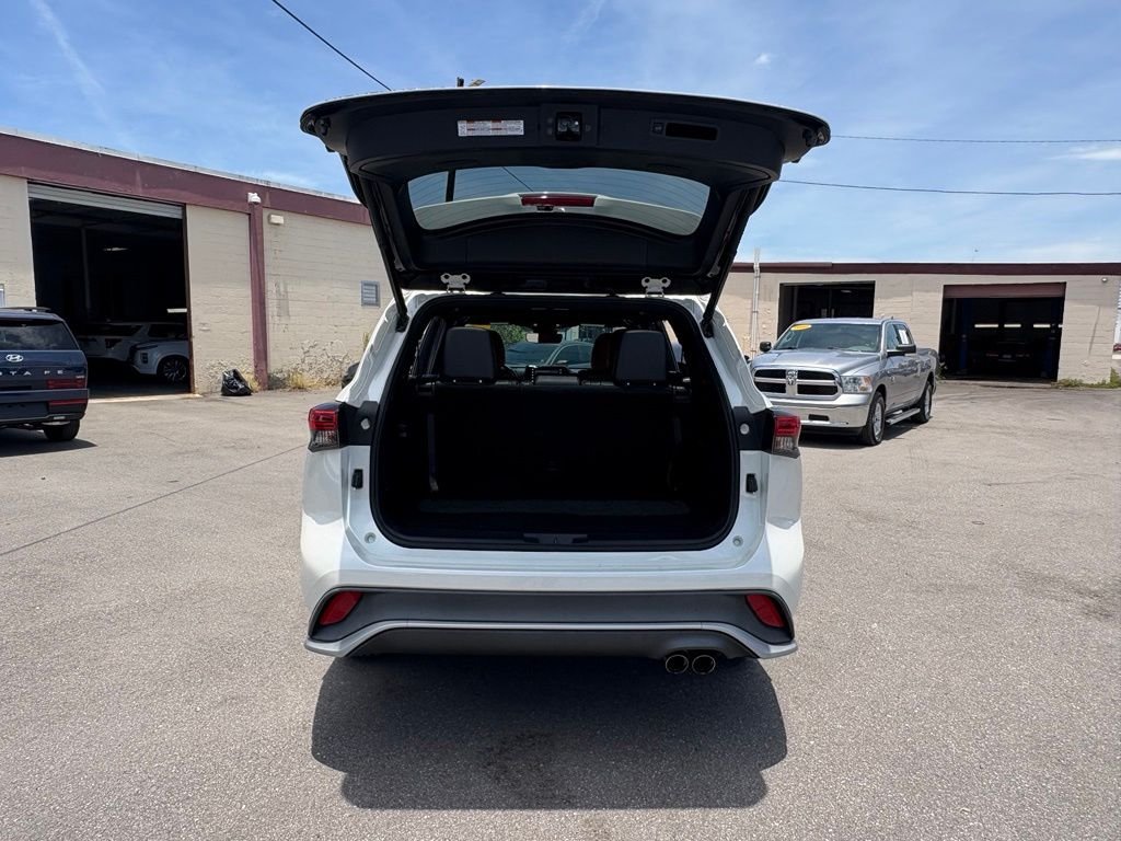 2021 Toyota Highlander XSE - Photo 13