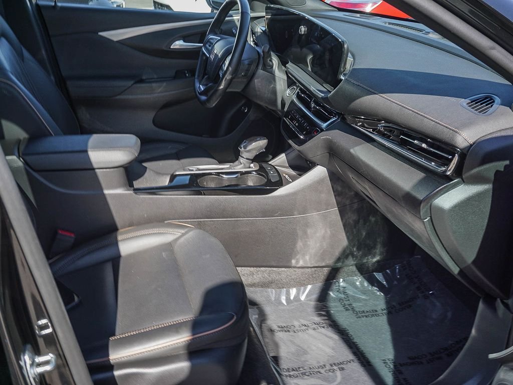 Used 2024 Black Buick Avenir image 12
