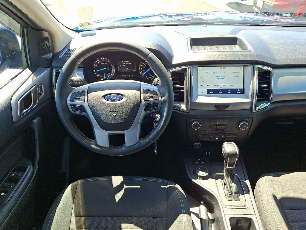 Used 2020 Lightning Blue Metallic Ford XLT image 12