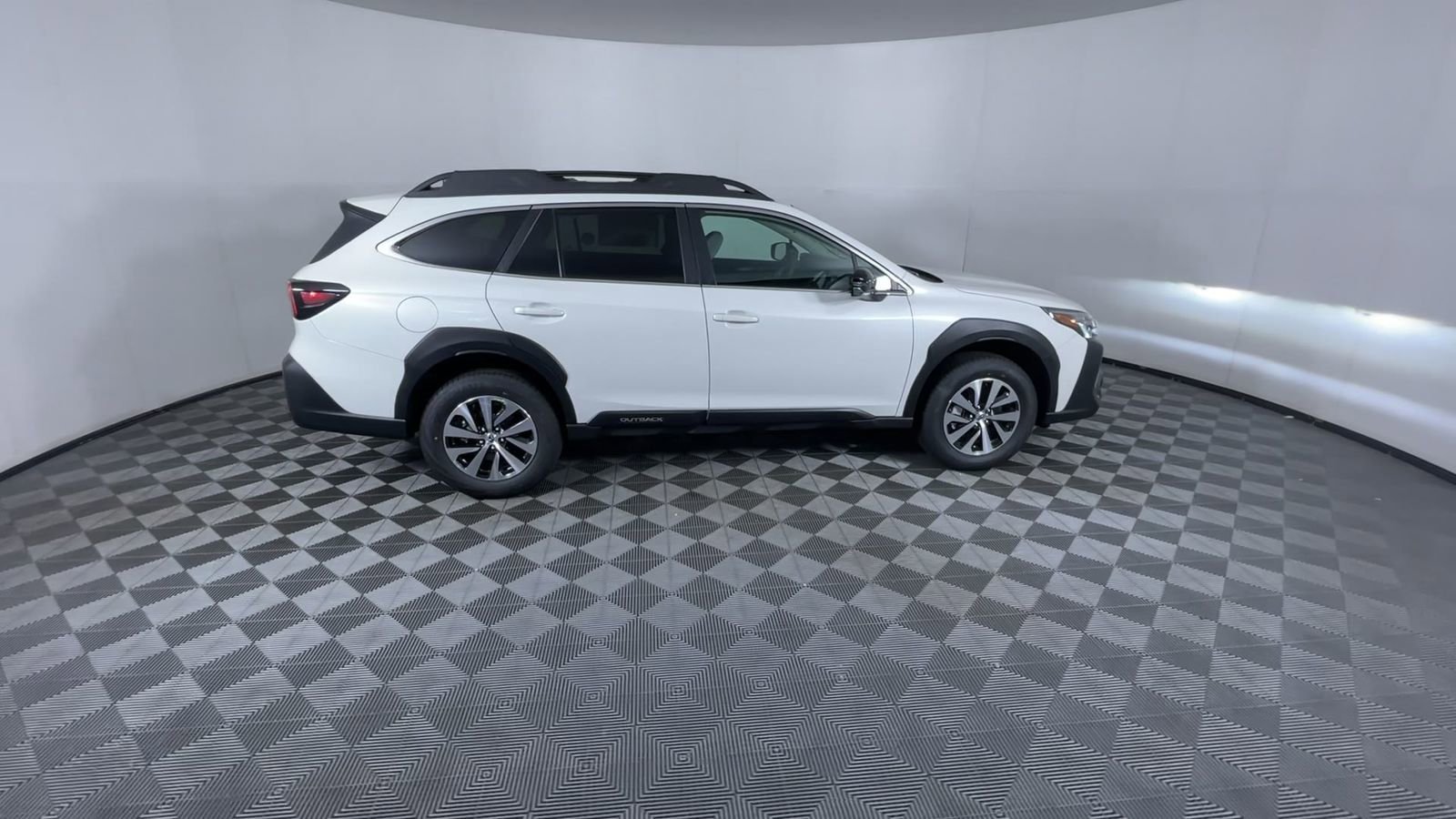 2025 Subaru Outback Premium - Photo 9