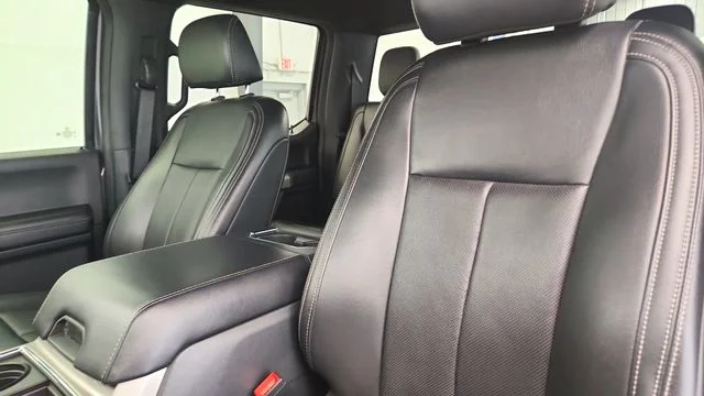 Used 2022 Gray Metallic Ford Lariat image 9