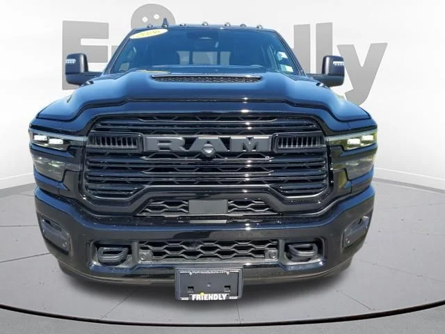 New 2026 Diamond Black Crystal Pearl-Coat Exterior Paint RAM Laramie image 8