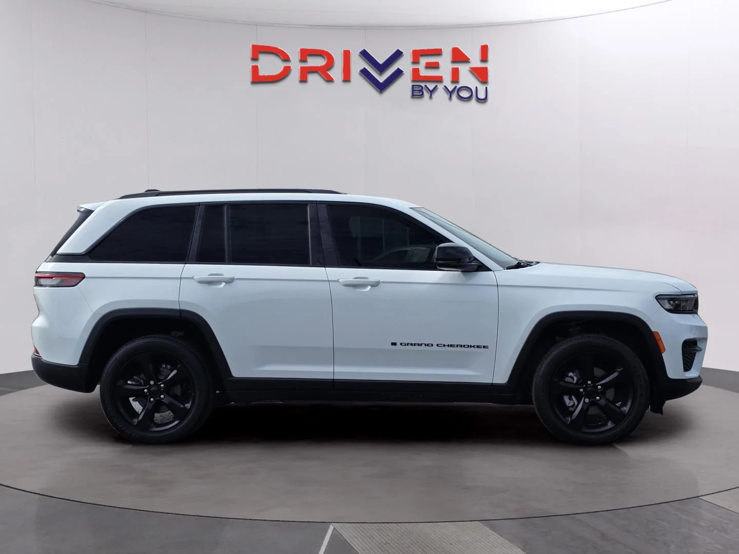 Used 2023 Bright White Clearcoat Jeep Altitude image 6