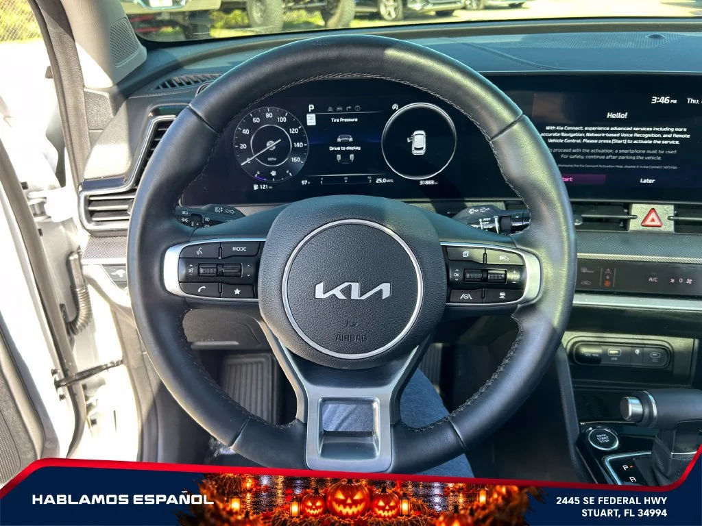 Used 2025 White Kia SX-Prestige image 19