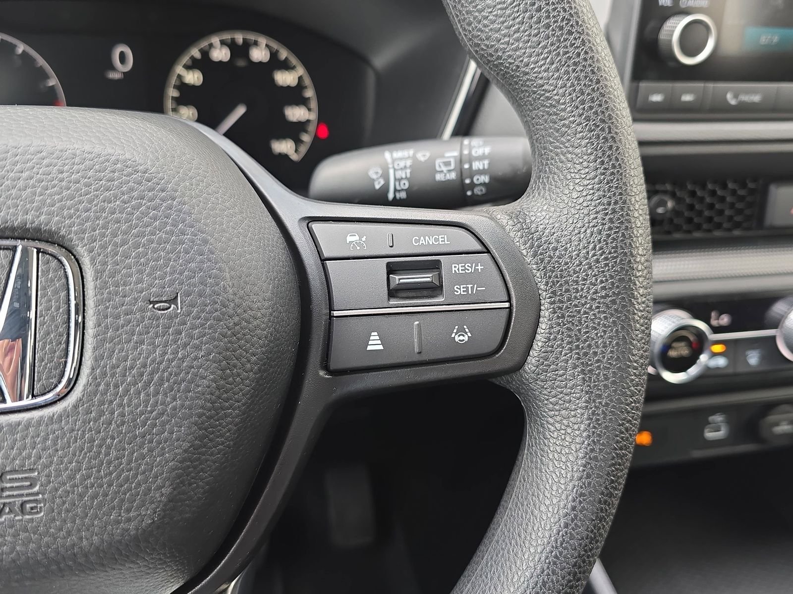 Used 2024  Honda LX image 20