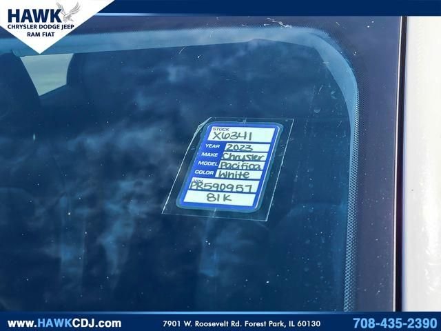 Used 2023 White Chrysler Touring L image 34